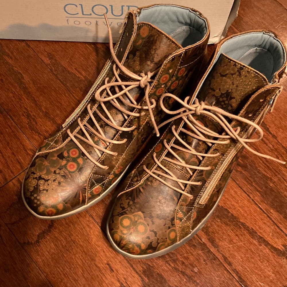 IClouds printed lace up ankle boots - Picture 1 of 14